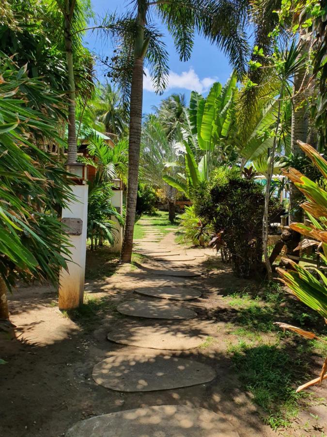 Charisma Beach Resort Siquijor Dış mekan fotoğraf