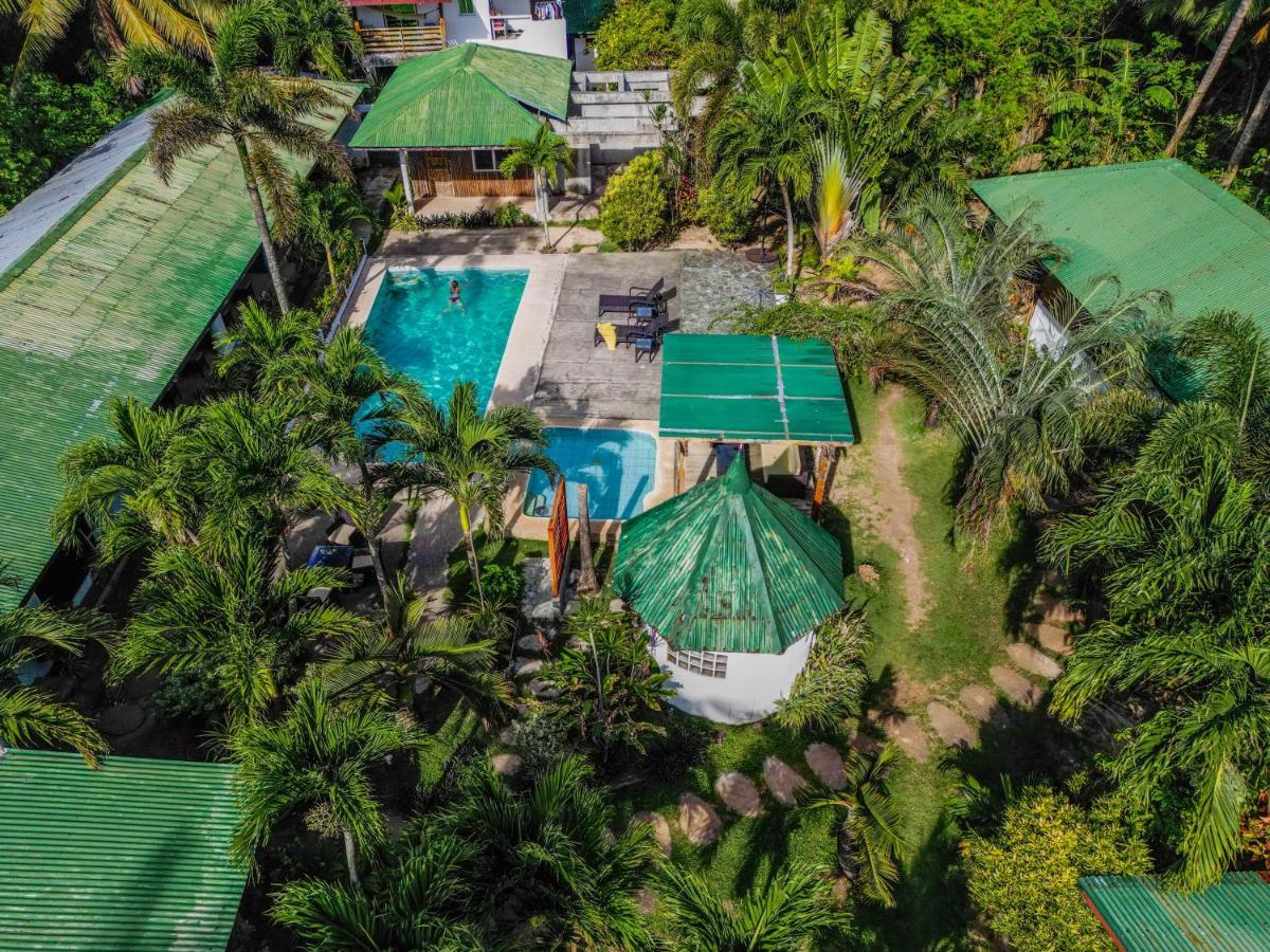 Charisma Beach Resort Siquijor Dış mekan fotoğraf